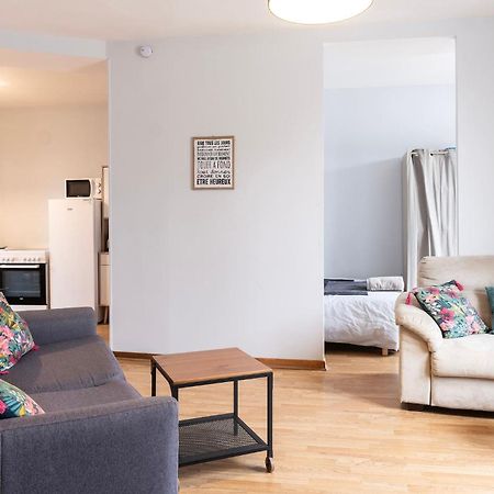 Grand Studio ✰ 35M² ✰ Centre ✰ 4Pers/2Lits ✰ Cuisine ✰ Wifi Candé 외부 사진